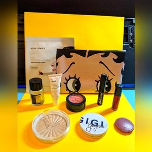 10 Piece Makeup Bundle